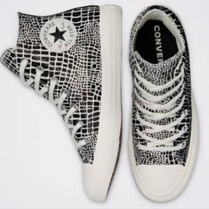 Converse Chuck Taylor All Star "Digital Daze" Crocodile Print High Tops, Size 8